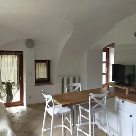 Dimora 5 Laghi -a Due Passi Dal Sirio Apartmán *
