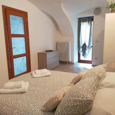 Dimora 5 Laghi -a Due Passi Dal Sirio 아파트 이브레아