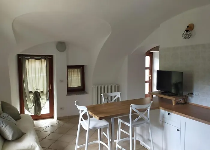 Dimora 5 Laghi -a Due Passi Dal Sirio Appartamento *